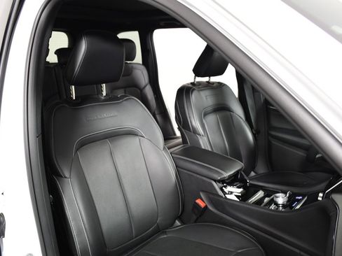 Used 2023 Jeep Grand Cherokee Overland image 20