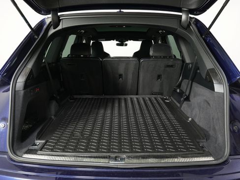 Used 2021 Audi SQ7 Premium Plus w/ Driver Assistance Package image 11