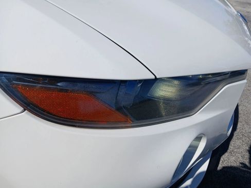 Used 2017 Maserati Levante S image 22