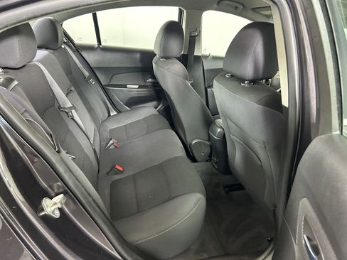 Used 2014 Chevrolet Cruze LT image 23