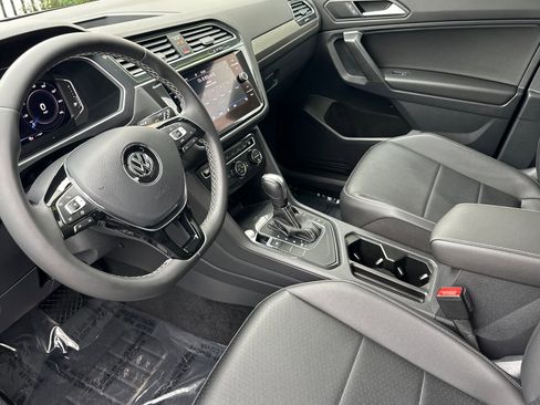Used 2021 Volkswagen Tiguan S image 10