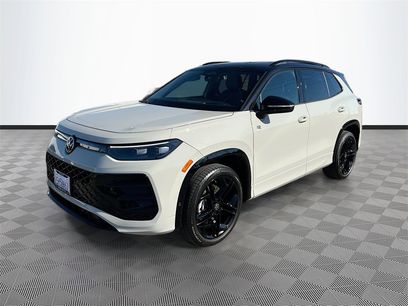 Used 2025 Volkswagen Tiguan SE R-Line