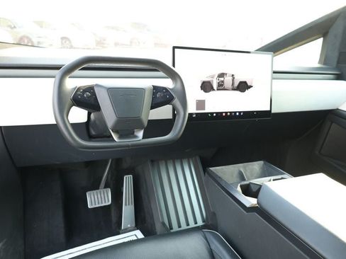Used 2024 Tesla Cybertruck AWD Crew Cab image 10