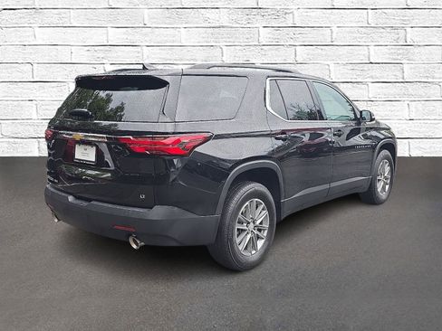 Used 2023 Chevrolet Traverse LT image 7