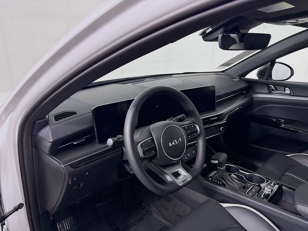 New 2026 Kia K5 GT-Line w/ GT-Line Premium Package AWD/4WD image 9