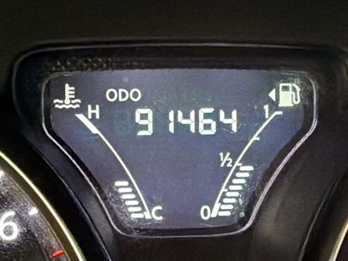 Used 2017 Nissan Versa SV image 11