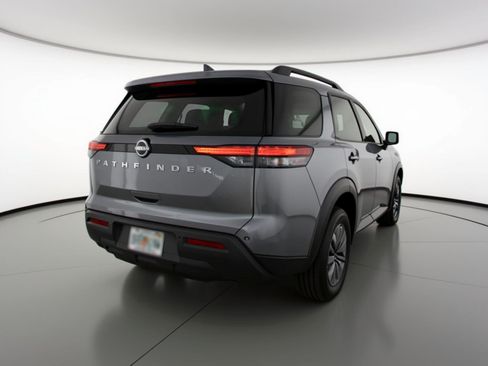 Used 2025 Nissan Pathfinder SV FWD image 9