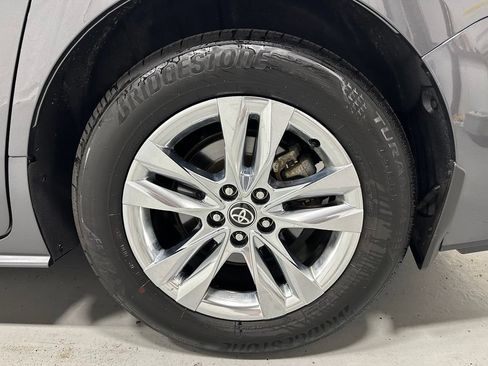 Used 2025 Toyota Sienna XLE w/ XLE Plus Package AWD/4WD image 71