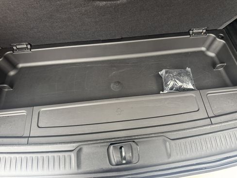 Used 2023 Jeep Wagoneer Series II AWD/4WD image 6