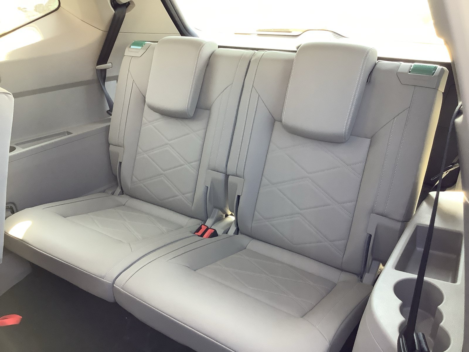 New 2026 Volkswagen Atlas SE FWD image 23