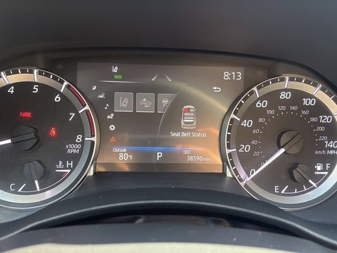 Used 2023 Toyota Highlander LE FWD image 20