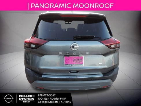 Used 2021 Nissan Rogue SL w/ Premium Package image 5