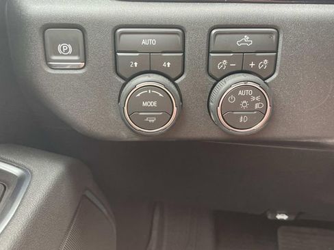 Used 2026 Chevrolet Silverado 1500 RST w/ RST Select Package AWD/4WD image 28