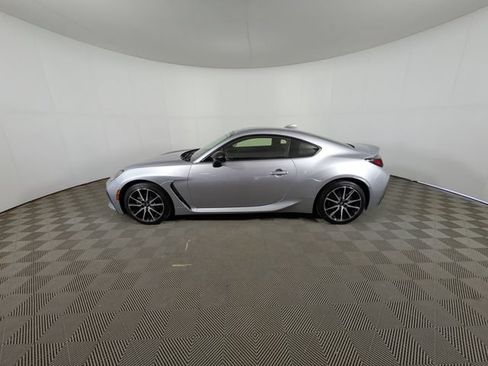 Used 2022 Toyota GR86 w/ ALL Weather Mat Package (TMS) RWD image 12