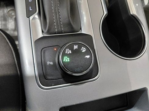 Used 2020 Chevrolet Blazer LT image 27