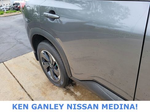 Certified 2026 Nissan Rogue SV AWD/4WD image 14