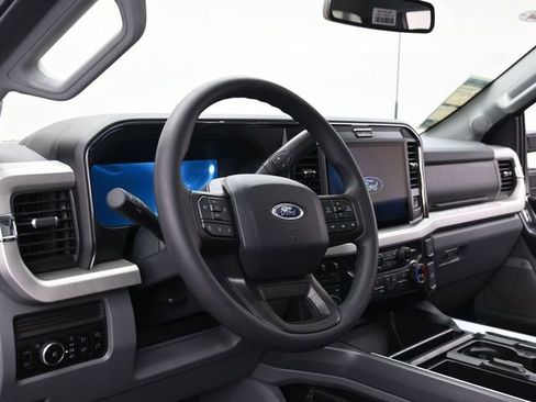 New 2025 Ford F250 XLT w/ Black Appearance Package image 15