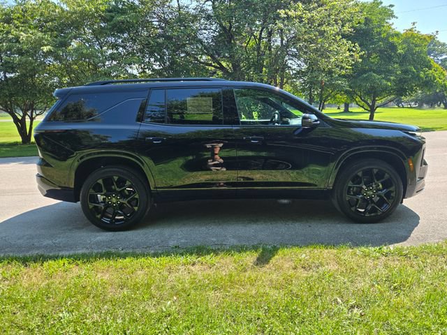 New 2026 Chevrolet Traverse RS w/ LPO, Floor Liner Package FWD image 9