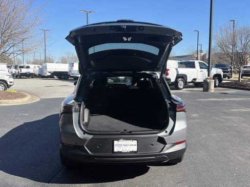 New 2026 Chevrolet Equinox EV LT image 11