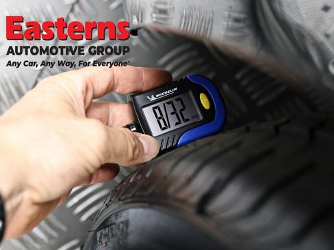 Used 2023 Tesla Model 3 Standard Range image 19