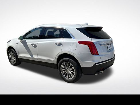 Used 2017 Cadillac XT5 Luxury w/ Driver Awareness Package FWD image 14