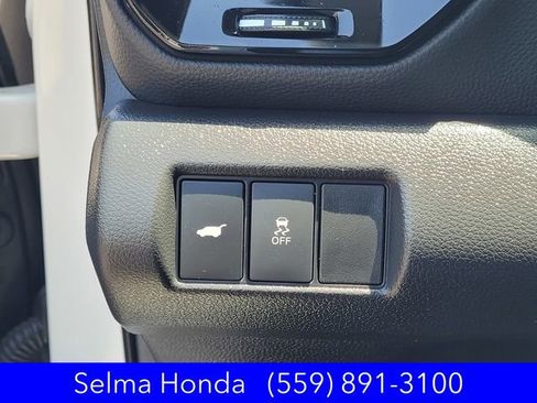 Certified 2025 Honda Pilot Touring image 27