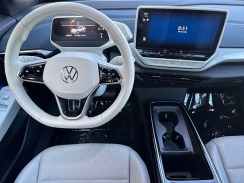 Used 2023 Volkswagen ID.4 Pro S Plus RWD image 16