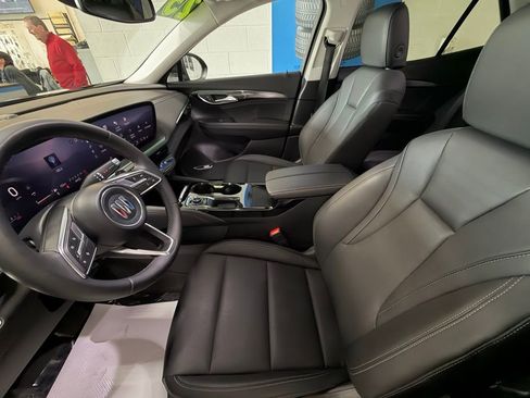 Used 2025 Buick Envision Preferred image 16