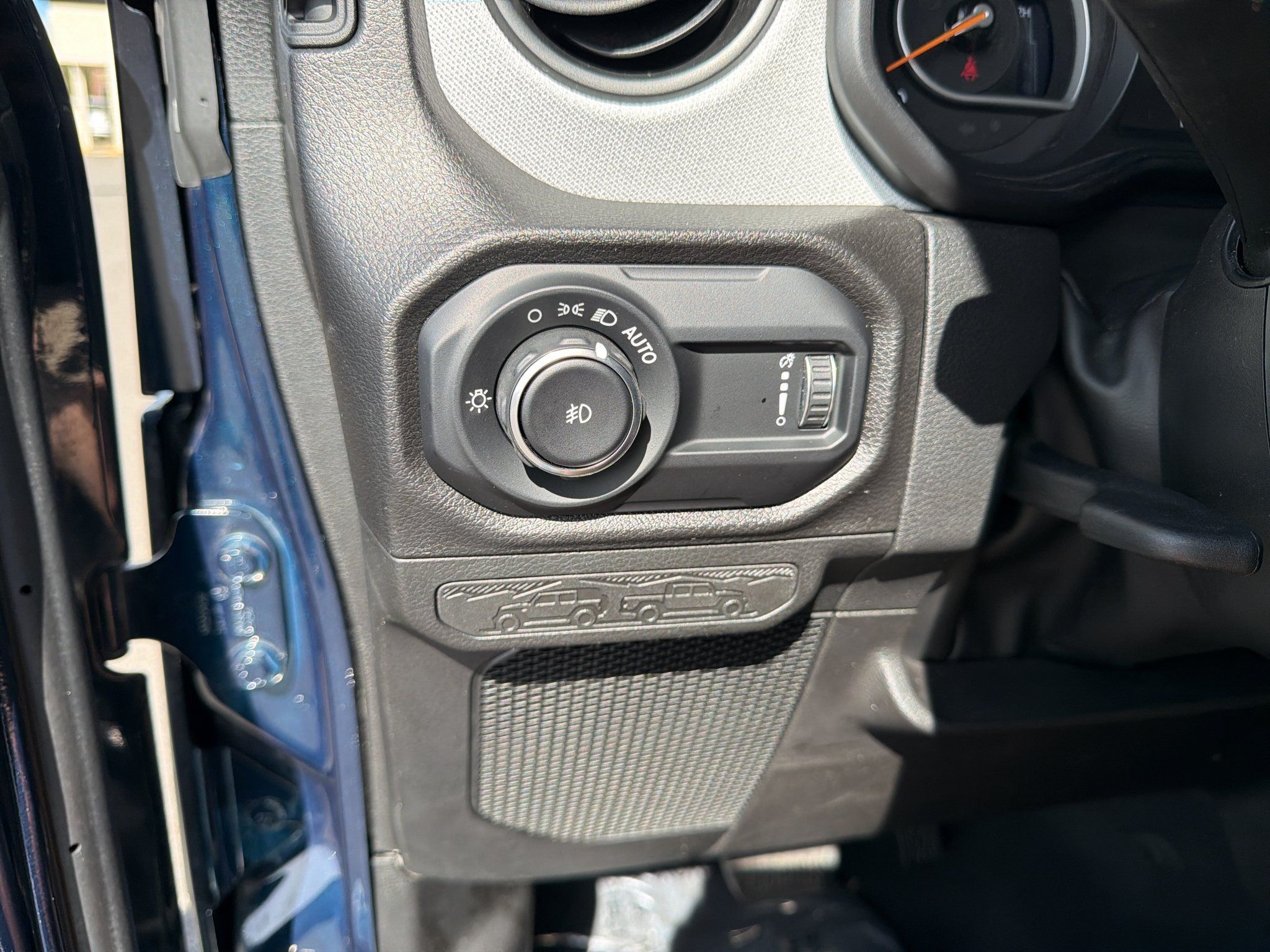 Used 2025 Jeep Wrangler Unlimited Sport AWD/4WD image 25