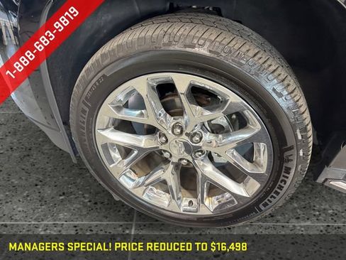 Used 2016 Cadillac Escalade ESV Luxury AWD/4WD image 27