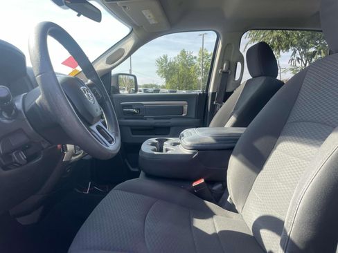Used 2019 RAM 1500 Classic Warlock AWD/4WD image 13