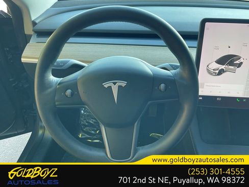 Used 2021 Tesla Model 3 Standard Range Plus RWD image 12