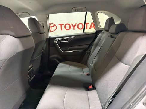 Used 2025 Toyota RAV4 XLE AWD/4WD image 20