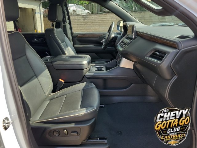 Used 2024 Chevrolet Tahoe Premier AWD/4WD image 23