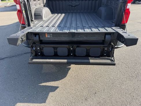 Used 2024 Chevrolet Silverado 1500 LT Trail Boss w/ Protection Package AWD/4WD image 7