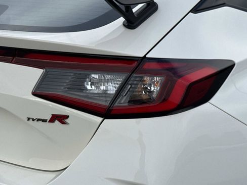 Used 2023 Honda Civic Type R image 23