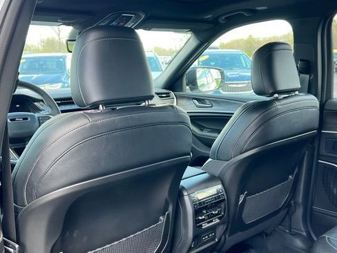 New 2026 Jeep Grand Cherokee L Limited AWD/4WD image 37