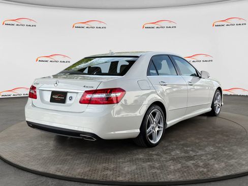 Used 2011 Mercedes-Benz E 550 4MATIC Sedan image 10