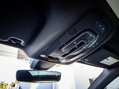 Used 2020 Audi Q5 2.0T Titanium Premium Plus w/ Premium Plus Package image 38