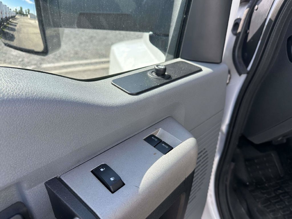 Used 2021 Ford F650 2WD Regular Cab Super Duty image 9