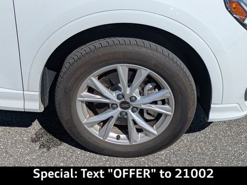 Used 2025 Audi Q3 2.0T Premium w/ Convenience Package image 11