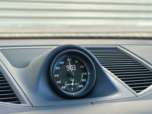 Used 2026 Porsche Macan image 30