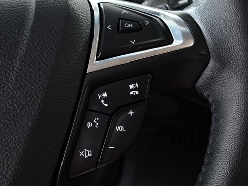 Used 2017 Ford Edge SEL AWD/4WD image 33
