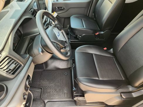 New 2026 Ford Transit 250 148 Medium Roof w/ Load Area Protection Package RWD image 13