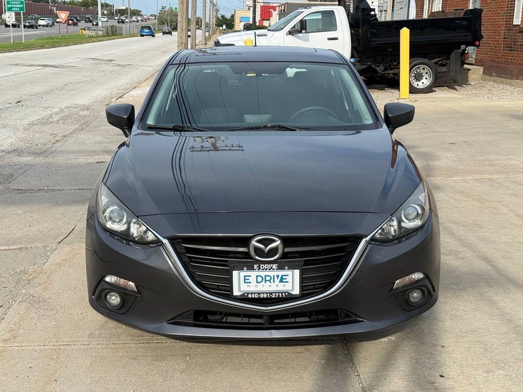 Used 2016 MAZDA MAZDA3 i Touring FWD image 2