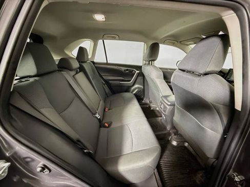 Certified 2022 Toyota RAV4 LE AWD/4WD image 26