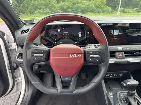 New 2026 Kia K4 EX FWD image 9