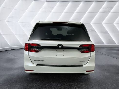 Used 2024 Honda Odyssey Sport image 5