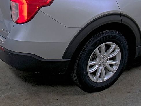 Used 2021 Ford Explorer 4WD image 12