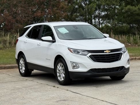 Used 2021 Chevrolet Equinox LT FWD image 3